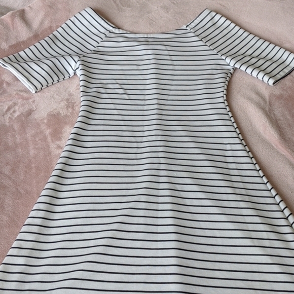 Zara Dress - Picture 2 of 4